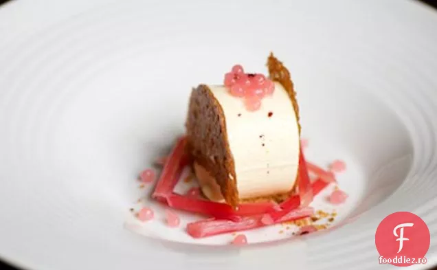 Cheesecake Cu Ciocolată Albă Și Ghimbir, Ghimbir Fragil Și Rubarbă