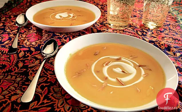 Supă Cremoasă De Dovleac Cu Ghimbir
