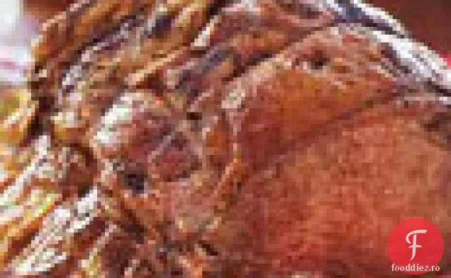 Friptură Prime Rib cu sos Madeira și sos de hrean