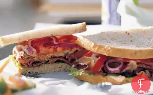 Sandwich De Vită Cu Friptură De Lux