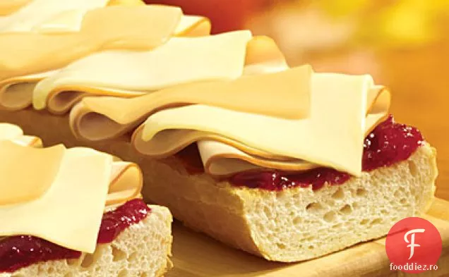 Sandwich Cu Brânză De Curcan Cu Afine