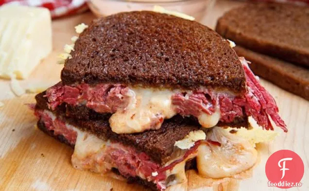 Cel Mai Bun Sandwich Reuben