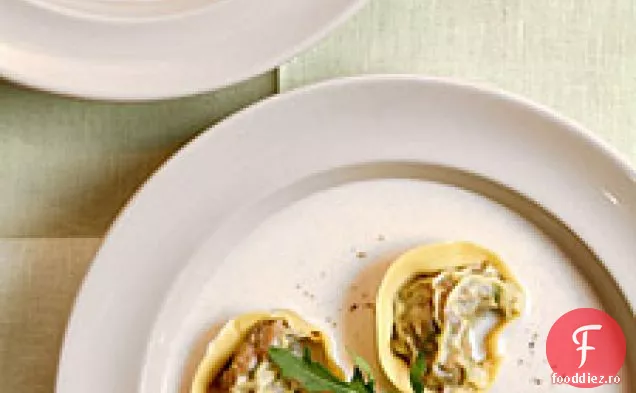 Supă De Anghinare Din Ierusalim Cu Tortellini De Ciuperci Sălbatice