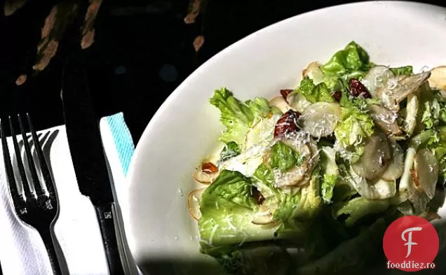 Salată De Escarole Și Sunchoke Cu Lămâie Conservată Și Alm Afumat