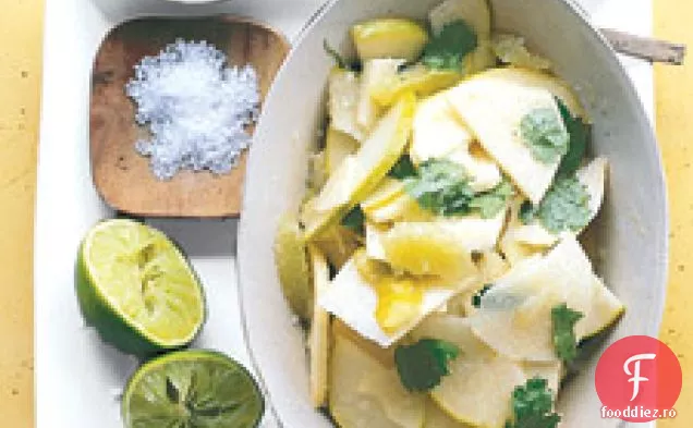 Salată de pere și jicama
