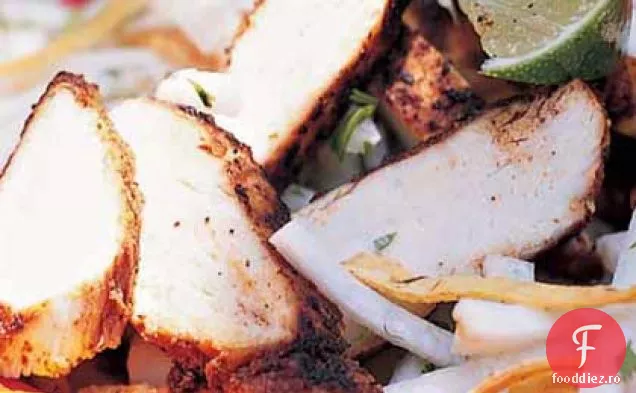 Salată de jicama cu pui condimentat cu Chili