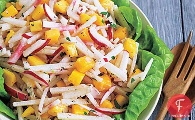 Salată de jicama, ridiche și Mango