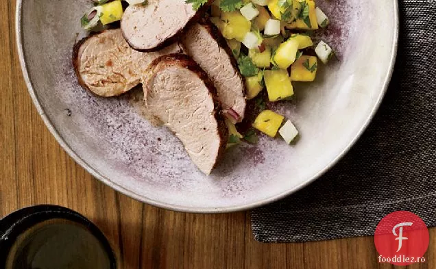 Filet de porc smucit cu Salsa de ananas