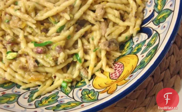 Paste Cu Sardine, Fistic Și Portocale