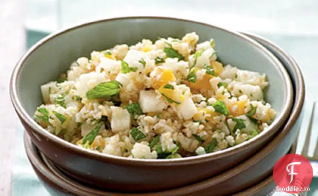 Salată de grâu Bulgur Minty și piersici