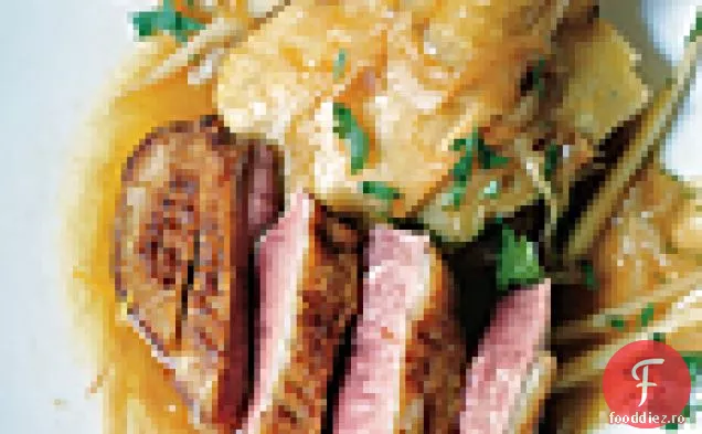 Picioare de rață fierte și piept de rață saut