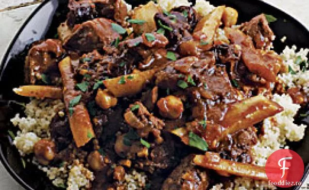 Tocană De Miel Cu Păstârnac, Prune Uscate Și Naut