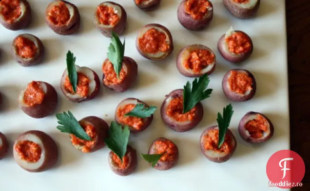 Cartofi Umpluți Romesco