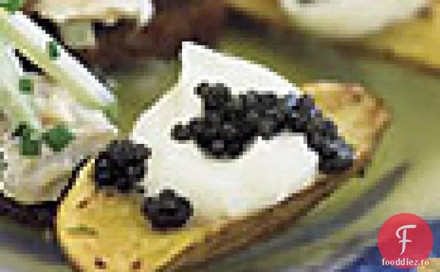Cartofi prăjiți Fingerling cu CR cca fra FRA și Caviar