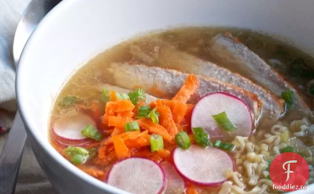 Supă De Ramen De Porc