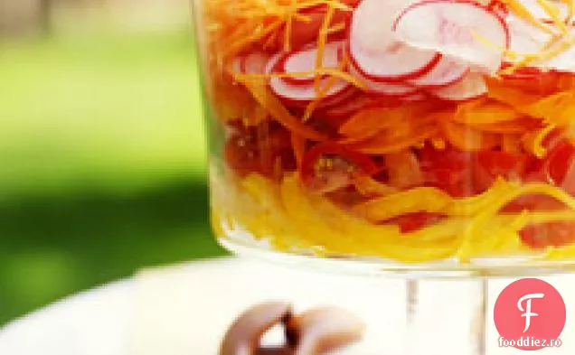 Salată De Vară Stratificată