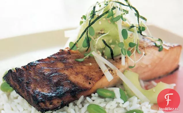 Miso - somon marinat cu castravete - daikon Relish