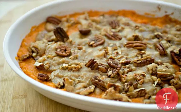Caserola De Cartofi Dulci Cu Topping De Pecan