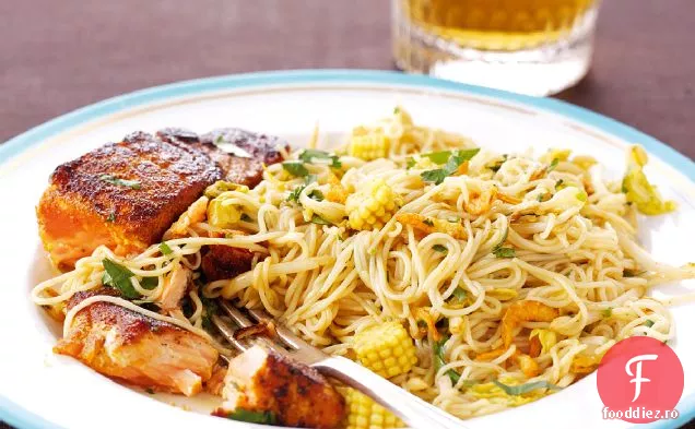 Somon Ars Cu Tăiței Din Singapore