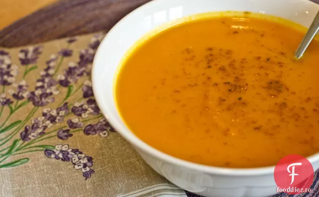 Supă De Morcovi Și Cartofi Dulci De Toamnă