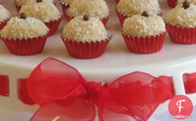 Beijinho de Coco (sărut mic de nucă de cocos)