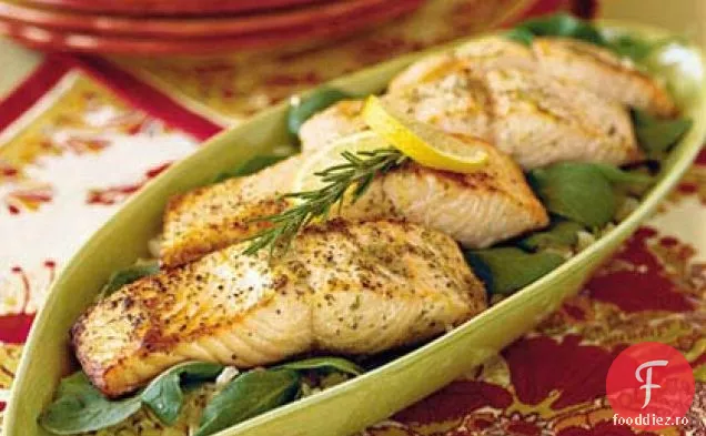 Somon fript cu lămâie și ulei de măsline