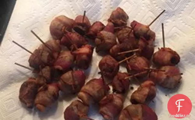 Castane de apă învelite în slănină