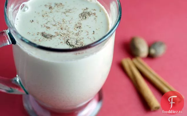 Eggnog Vegan (fără lactate, fără ouă, fără Gluten)