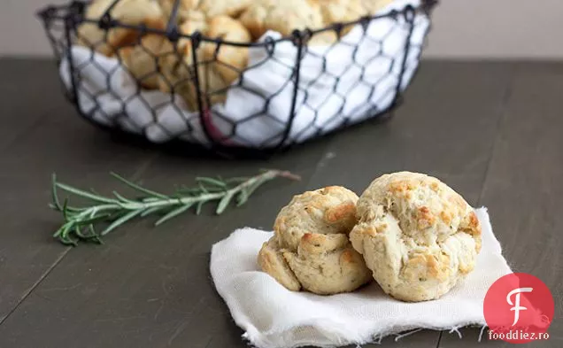 Biscuiți Cu Ulei De Măsline Și Ierburi