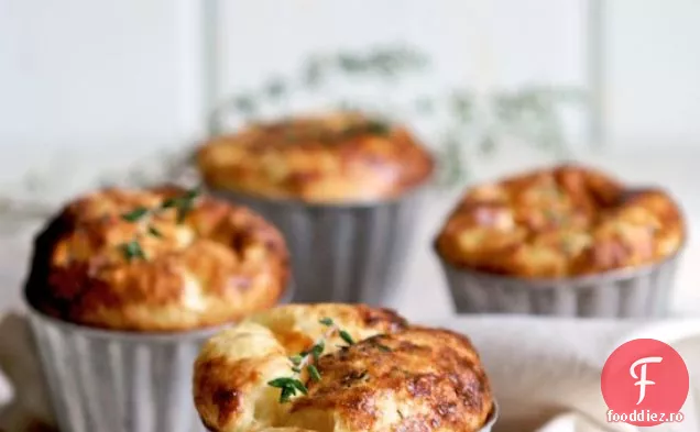 Rețetă Popovers Cu Plante Parmezane