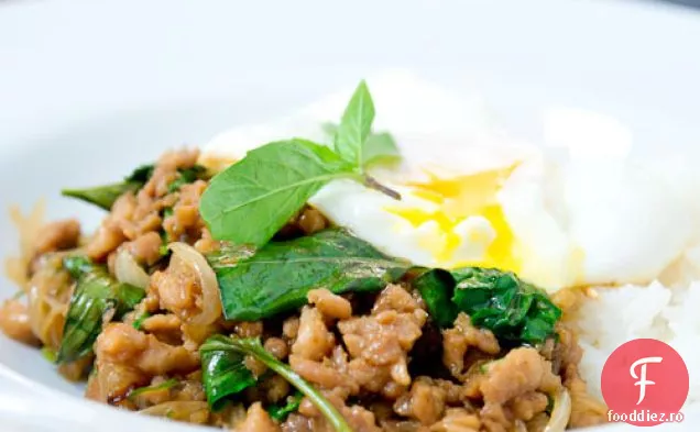 Pui de busuioc (Gai Pad Krapow)