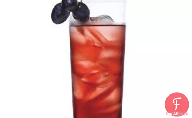 Cocktail-Uri De Rozmarin, Struguri Și Gin