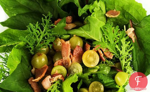 Struguri, Grappa Și Slănină: O Salată Caldă