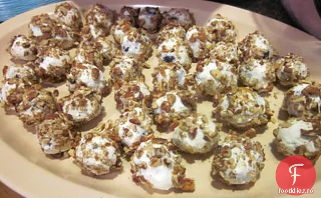 Brânză De Capră, Struguri Și Trufe Pecan
