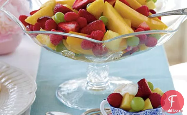 Salată de fructe cu iaurt
