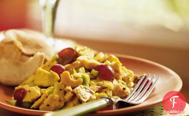 Salată De Curcan Curry