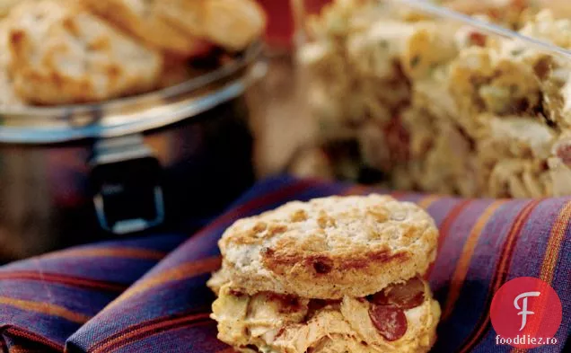 Salată de pui curry cu biscuiți Garam Masala