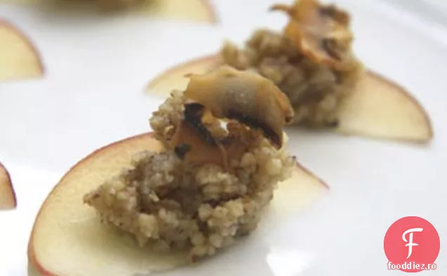 Mere Cu Pesto De Nucă Și Chipsuri De Ciuperci