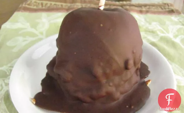 Ciocolată, Caramel Și Pecan Muiată Mere