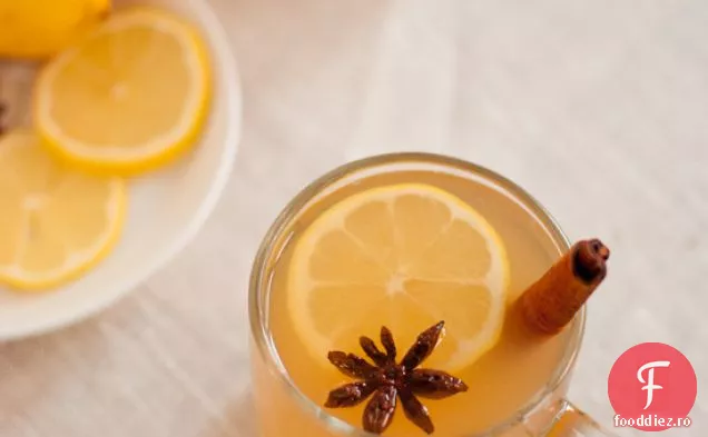 Cidru De Mere Fierbinte Toddy