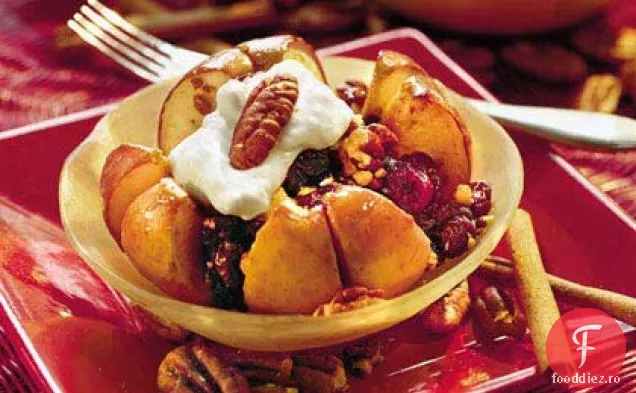 Mere coapte cu fructe Pecan și uscate