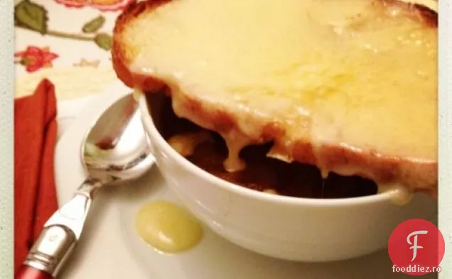 Supă De Ceapă Franceză De Cidru De Mere