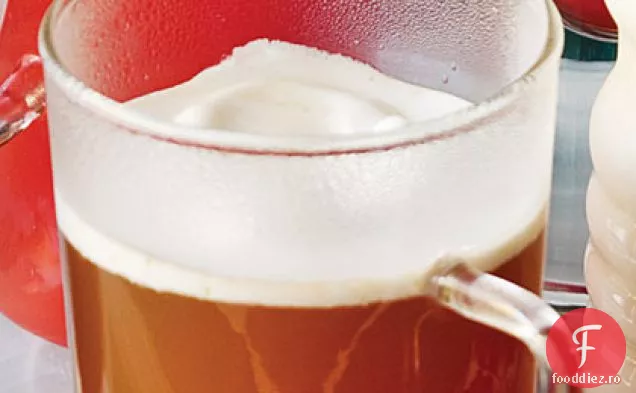 Cocktail Cald De Plăcintă Cu Mere