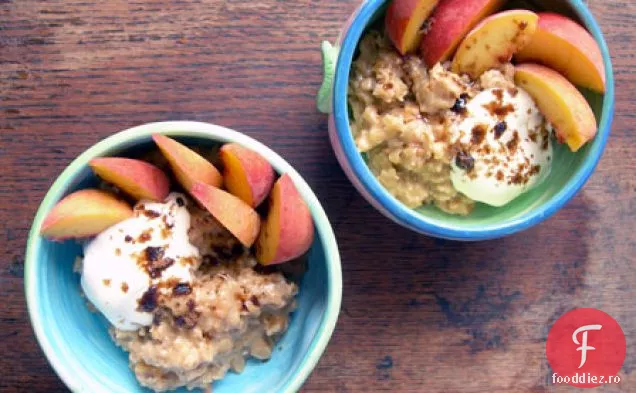 Porridge de caise-scorțișoară cu piersici și CR cca fra