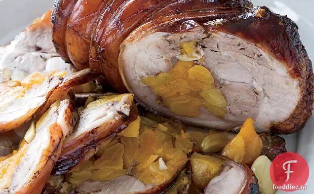 Umăr de porc umplut cu caise cu glazură de miere de soia