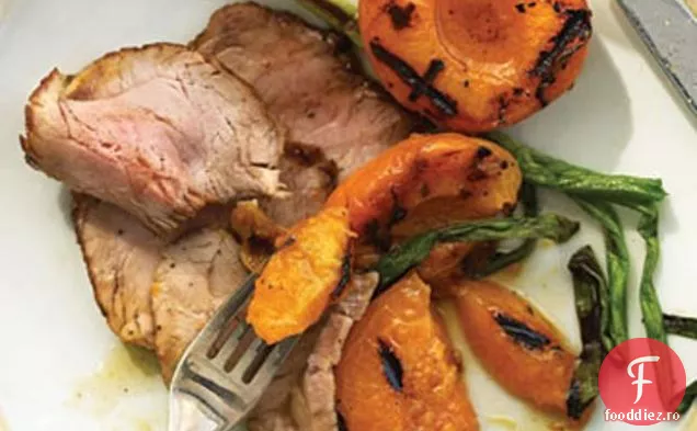 Filet De Porc La Grătar Cu Caise Și Glazură De Miere
