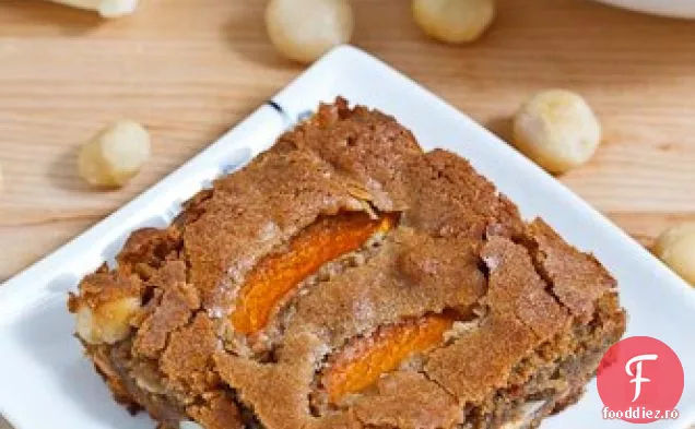 Caise ciocolată albă și nuci de Macadamia Blondies