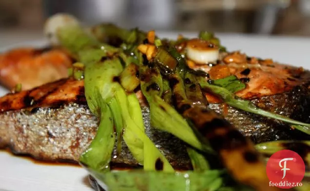 Somon La Grătar Cu Sos Teriyaki De Casă Și Scallions La Grătar
