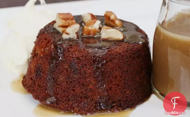 Budincă De Curmale Și Banane Cu Sos De Butterscotch