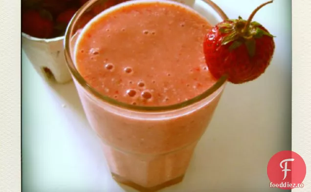 Smoothie De Răsărit De Căpșuni